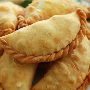 ভরপুর নারিকেলে তৈরি ভাজা পুলি পিঠা (১ কেজি)